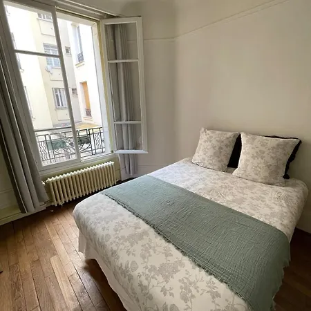 2 Pieces Saint-ouen Apartman